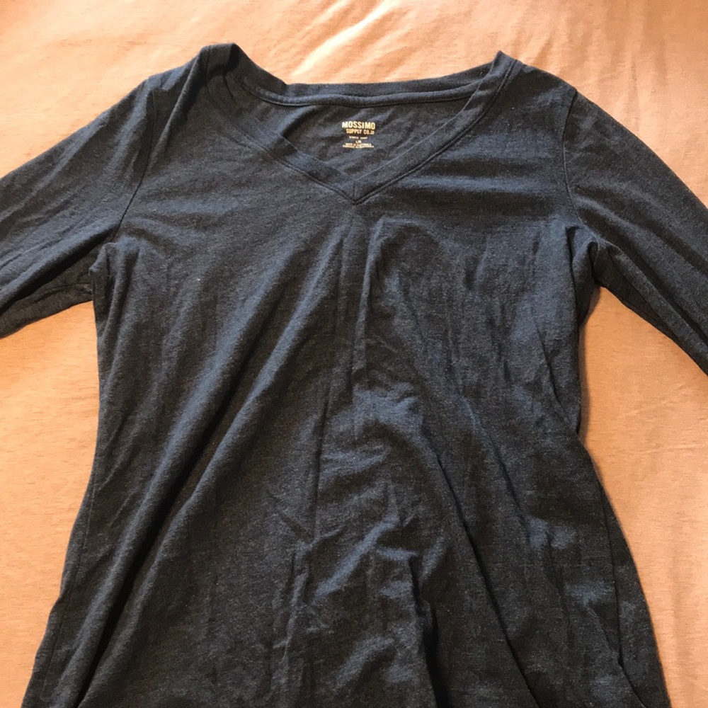 Mossimo long sleeve v-neck